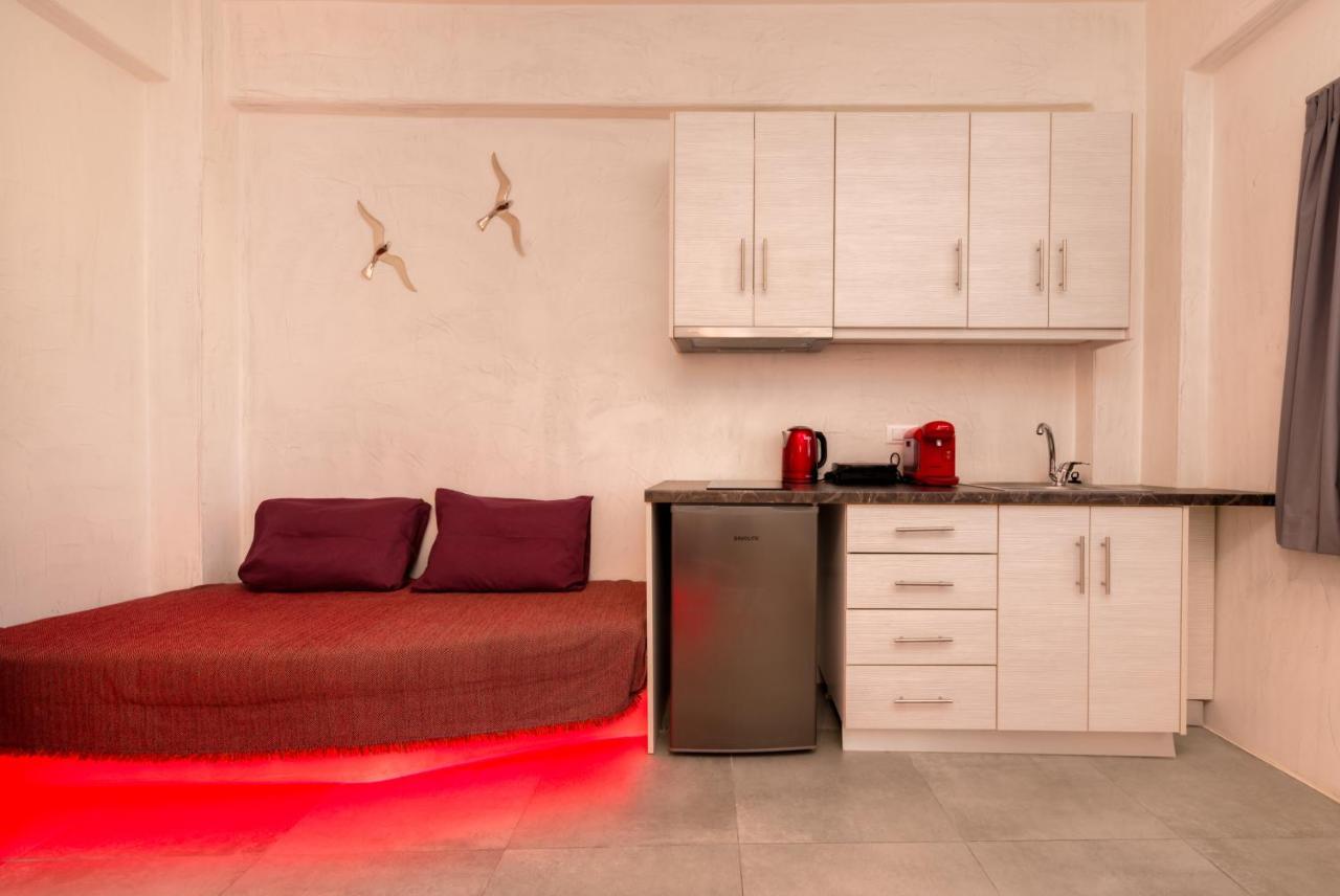 The Muses Of Santorini Private Jacuzzi Suites Vóthon Extérieur photo