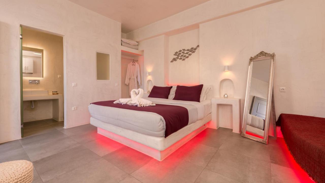 The Muses Of Santorini Private Jacuzzi Suites Vóthon Extérieur photo