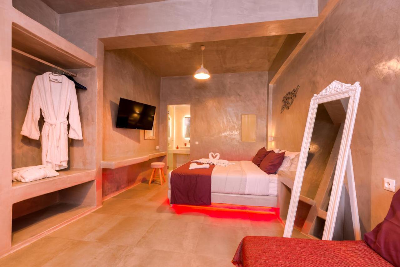 The Muses Of Santorini Private Jacuzzi Suites Vóthon Extérieur photo