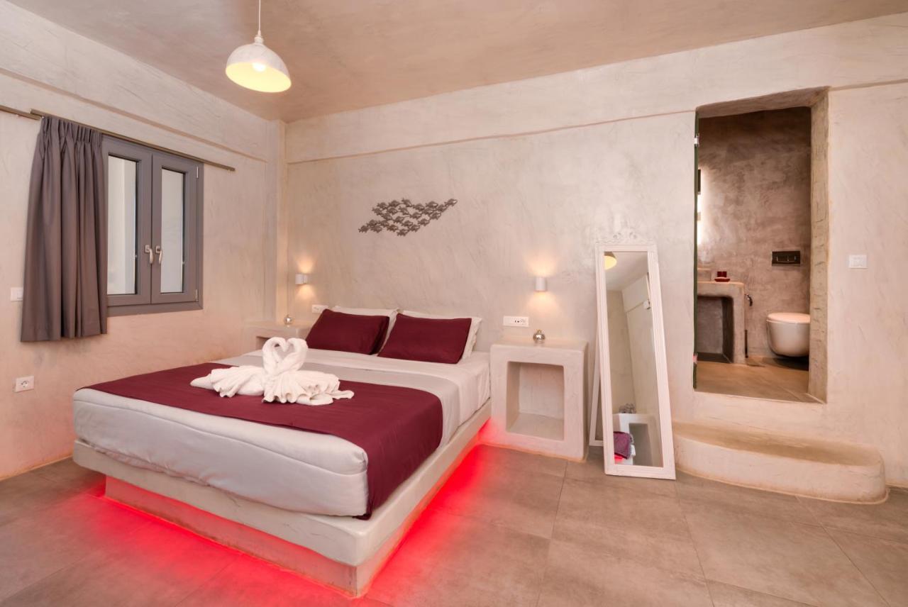 The Muses Of Santorini Private Jacuzzi Suites Vóthon Extérieur photo