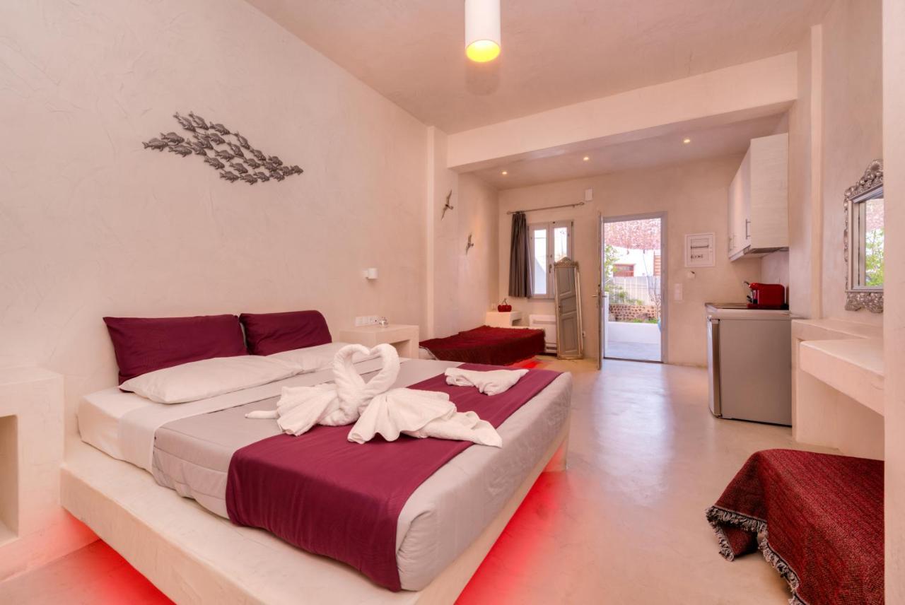 The Muses Of Santorini Private Jacuzzi Suites Vóthon Extérieur photo